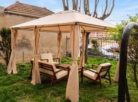 Appartement confortable à Roanne avec jardin et parking
