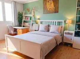 Studio accueillant au cœur de Paris - 30 m² - Tout inclus.