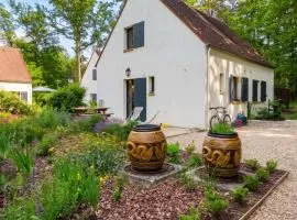 Maison de charme à Arbonne-la-Forêt avec terrasse-jardin verdoyant