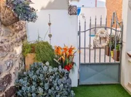 Charming Apartment Calasetta + Garden