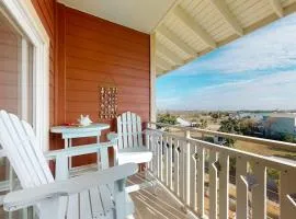 Charming Condo at Waterside with Shared Pool Hot Tub Free WiFi and AC