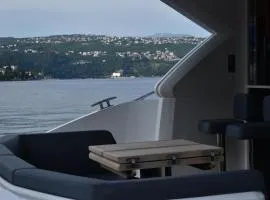 Motor yacht Sunseeker Manhattan 52