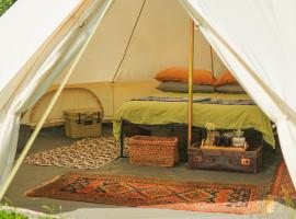 Devon Belltents - Beesands, готель у місті Кінгсбридж