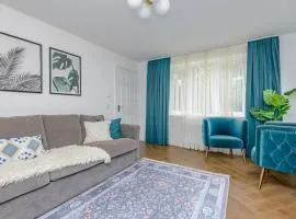 Spacious 5-Bed Edinburgh Home Parking & Garden