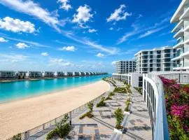 Stunning Beachfront Studio at Blue Bay Walk - Ajmal Makan