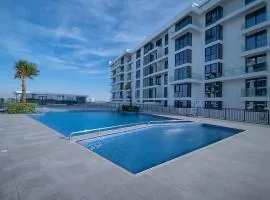 Stunning 2BR Sea View in Blue Bay Walk