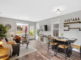 Carlton Townhouse 4 Dog Friendly 1BK Wine-Dine