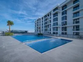Modern Studio at Blue Bay Walk