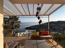 Sea view and private POOL Villa SELEN、Bogaziciのホテル