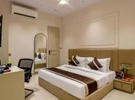 Hotel The Emporio A Elite Near Shaheed Sthal Metro Station