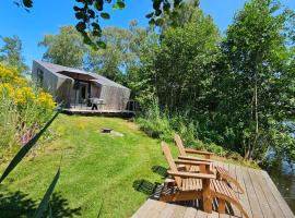 Tiny House De Klyster, Hotel in Westergeest