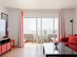 DARUMA APARTMENTS 2-Bedroom Duplex with Sea Views