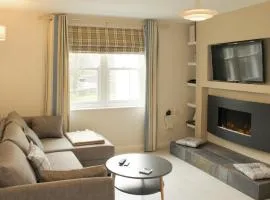 12A Elm Court