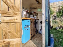 Shepherds Hut - Ukc6774