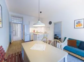 Symphony Apartment Close to the Historic Pilsen Center with Self Check in