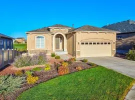 Home w/ Golf Course, Mountain Views & EV Charging!