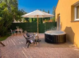 New flat, Private hot tub, garden, AC near Argelès beaches