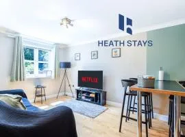 Newly Refurbed Warwick Apt 2BR, Sleeps 3, Free Parking, Wi-Fi