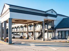 Studio 6 Suites Opelousas, LA، فندق في أوبلوساس