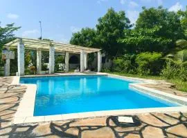 Fred Hunter Villa