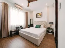 Bay Luxury Chariot Hotel