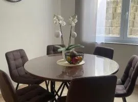 Mng home
