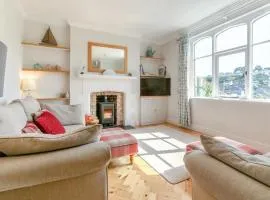 Daisy Cottage — Character & Comfort near Beer Beach