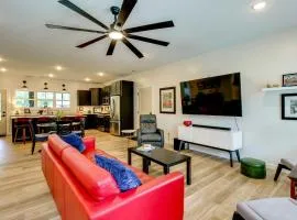 'The Romano Retreat' Modern Lake Guntersville Home