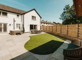 Upper Oak House