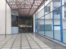 Apartamento Rodadero Con Piscinas y Cancha de Tennis