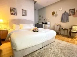 The Italian Studio3