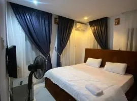 whitestone palace hotel