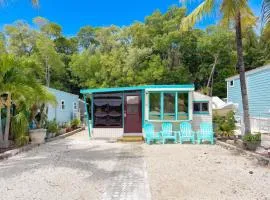 Key Largo Tiny House, Marina, Beach, and Pool Access