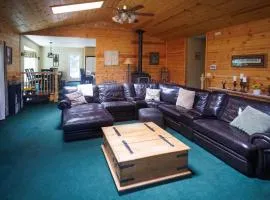 Spacious 5BR Mountain Home in Peaceful Mi-Wuk