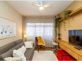 Comfortable apartment in the best of Soho Batel, with garage