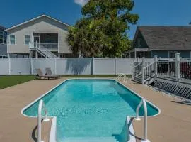 Immaculate Home With Putting Green and Private Pool! Pet Friendly 6 Bedroom- 4 Bath Duplex A&B