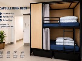 Capsule Perth City Backpackers Hostel - note - Valid passport required to check in, hotel v Perthe