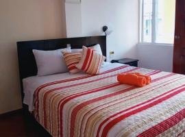 Hostal Mariscal Sucre, hotel a Tababela