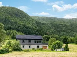 5 Bedroom Lovely Home In Syvde