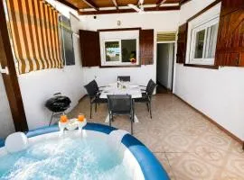 La Casa Créole, spa, 3 ch, 2 sdb, centre de la Guadeloupe
