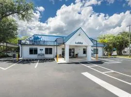 Days Inn by Wyndham Port Charlotte Town Center