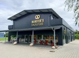 Staytopus OHA1 Autohof Tornesch New Apts Free Parking