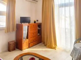 Comfortable Studio in Vir, Sea and Mountain View, 35m²