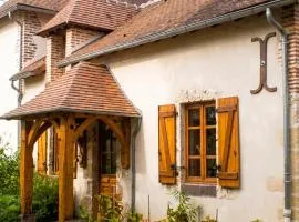 Maison charmante à Montoldre + jardin