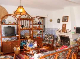 Family house with sea view in A dos Cunhados