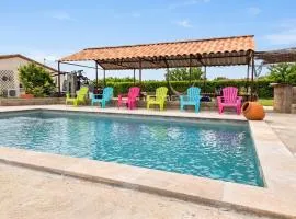 Bungalow confortable à Arles avec piscine