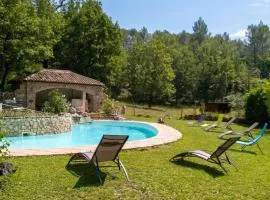 Villa charmante avec piscine privée à Montferrat - 125 m²