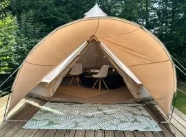 Bell tent op Wellness Camping Stoltenborg