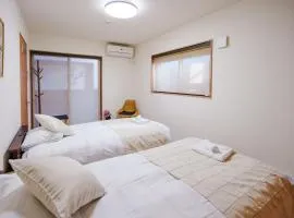 XXS Central Tokyo Home with Easy Shinjuku Access 2Min Subway