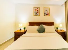 Highlands Suites Hotel and Apartments